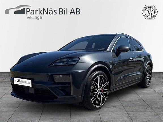 Porsche Macan Turbo 2 of 5