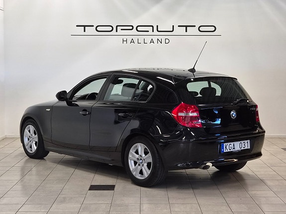 BMW 118d 3 of 5