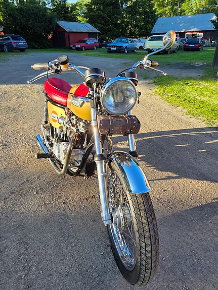 Triumph 4 of 5