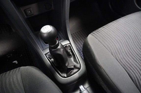 Suzuki Swift 4 of 5