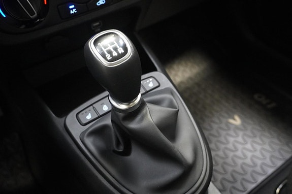 Hyundai i10 4 of 5