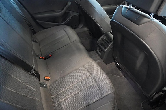 Audi A4 14 of 20
