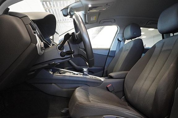 Audi A4 9 of 20