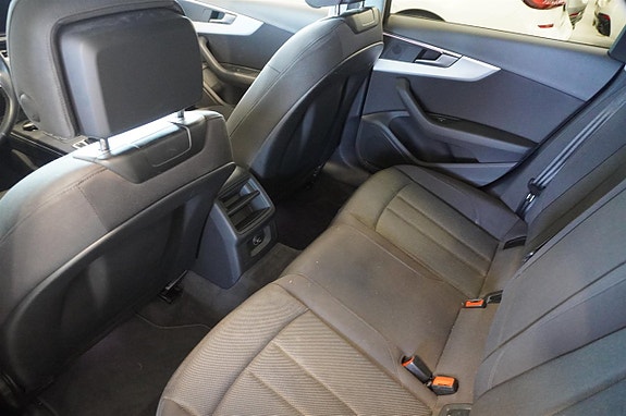 Audi A4 12 of 20