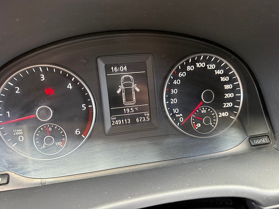 Volkswagen Caddy Maxi 12 of 15