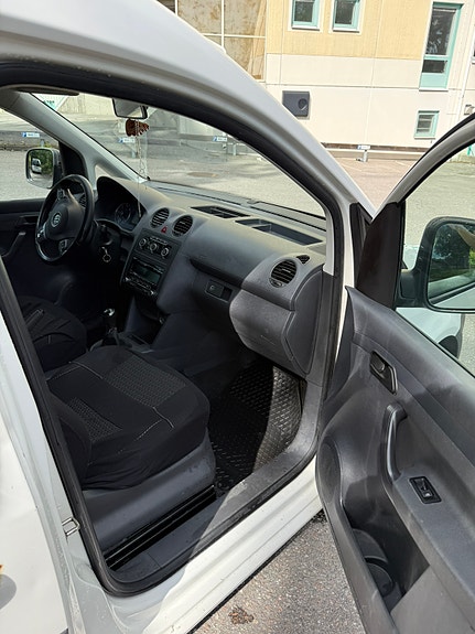 Volkswagen Caddy Maxi 7 of 15