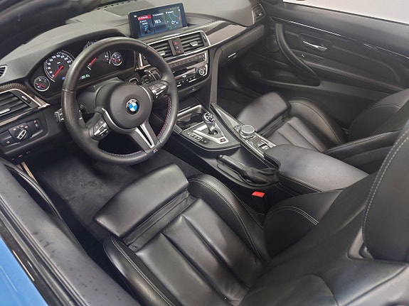 BMW M4 10 of 13