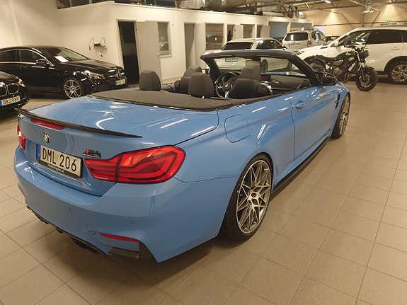 BMW M4 5 of 5