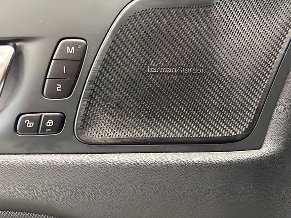 Volvo XC60 5 of 5