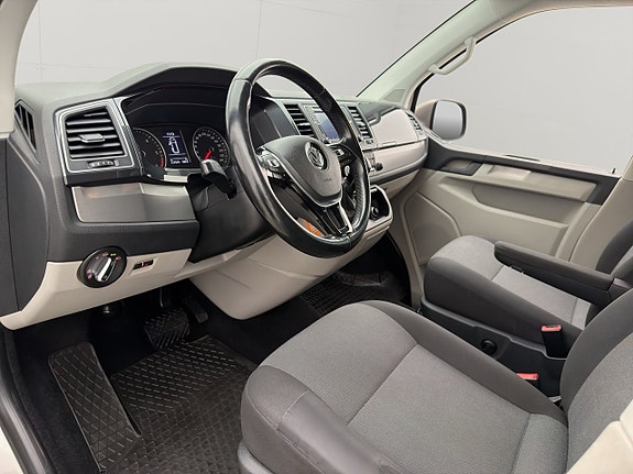 Volkswagen Transporter 14 of 30