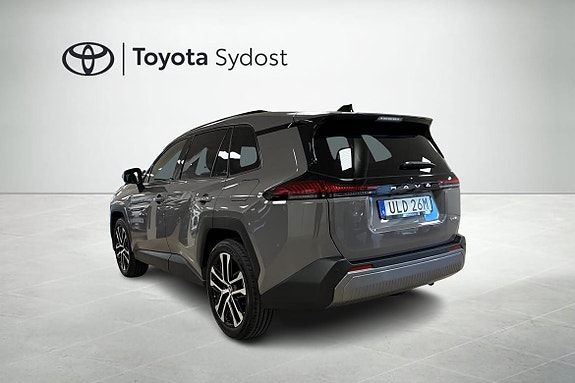 Toyota RAV4 2 of 5
