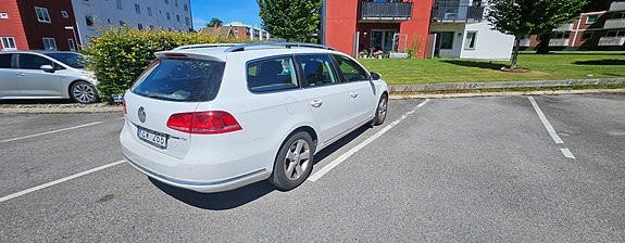 Volkswagen Passat 3 of 5