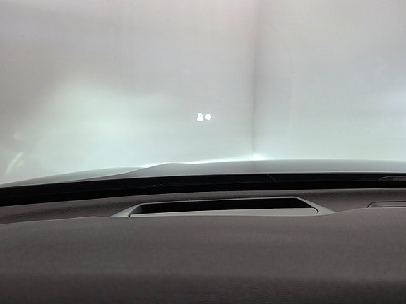 Volvo XC60 14 of 28