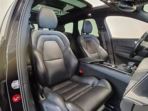 Volvo XC60 6 of 28