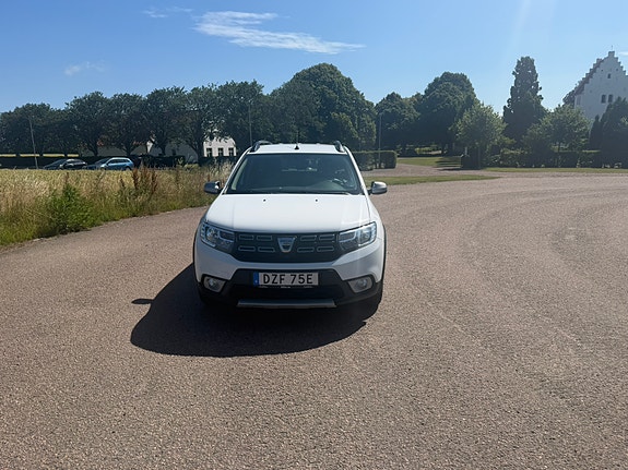 Dacia Logan 8 of 14