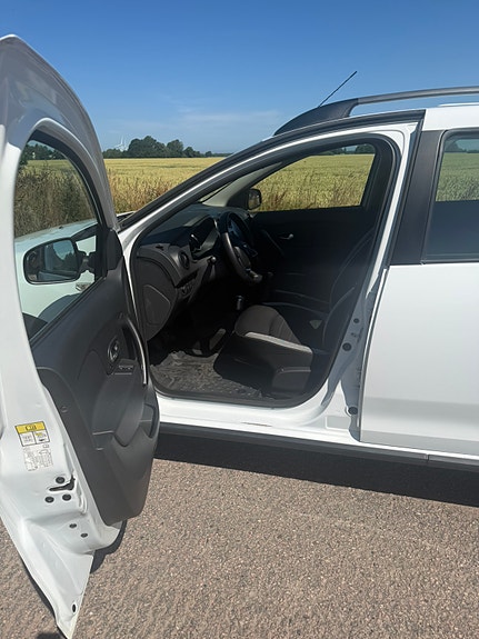 Dacia Logan 9 of 14