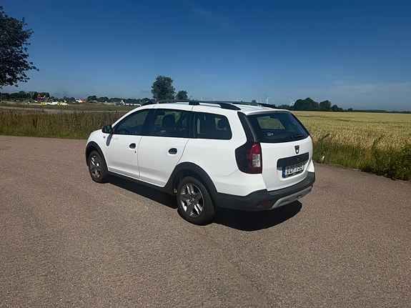 Dacia Logan 3 of 5