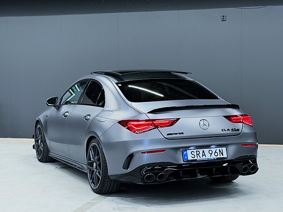 Mercedes-Benz CLA45 4 of 5