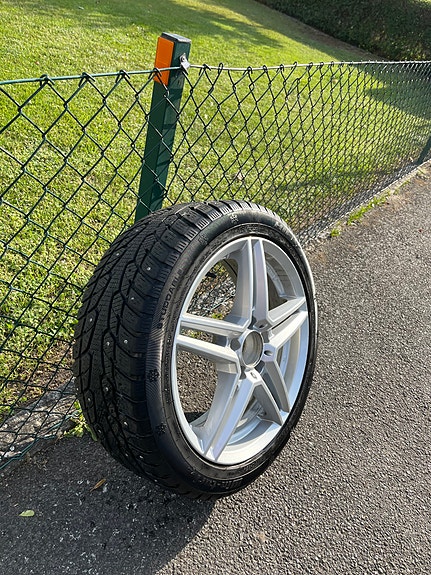 Mercedes-Benz CLA250 22 of 23