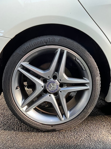 Mercedes-Benz CLA250 19 of 23