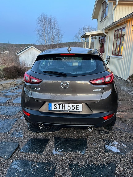 Mazda CX-3 2 of 5