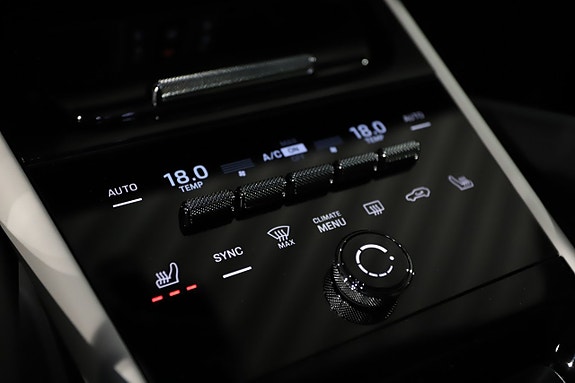 Porsche Cayenne 13 of 23