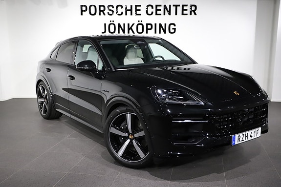 Porsche Cayenne 3 of 5