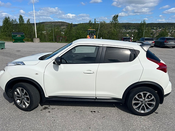 Nissan Juke 2 of 5