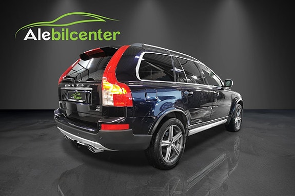 Volvo XC90 4 of 5