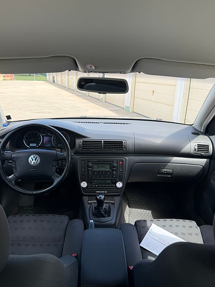 Volkswagen Passat 6 of 8