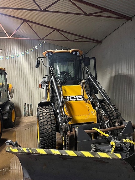 JCB 411 HT 4 of 5