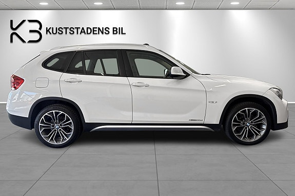 BMW X1 2 of 5