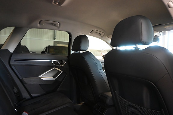 Audi Q3 12 of 26