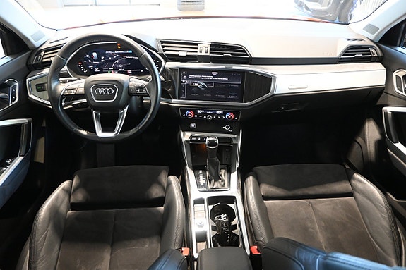 Audi Q3 9 of 26