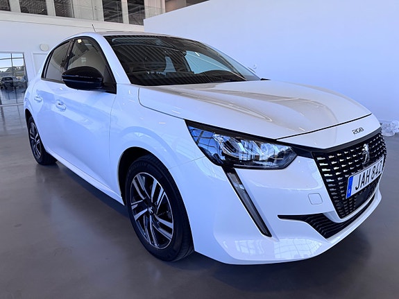 Peugeot 208 7 of 17