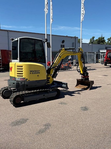 Wacker Neuson EZ 26 Rotortilt! 3 of 5