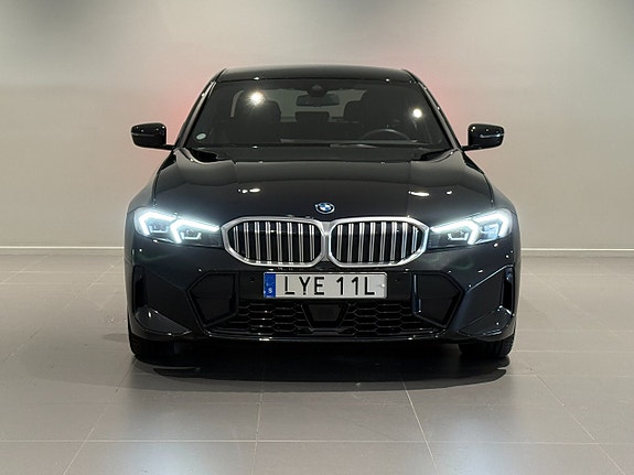 BMW 330e 2 of 5