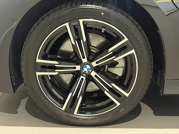 BMW 330e 5 of 5