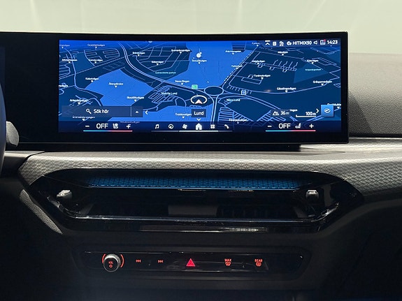 BMW 330e 15 of 19