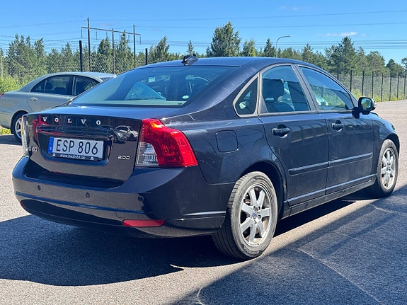 Volvo S40 5 of 5