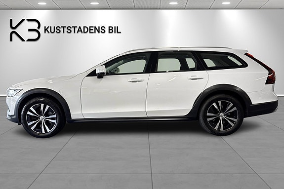Volvo V90 Cross Country 6 of 27