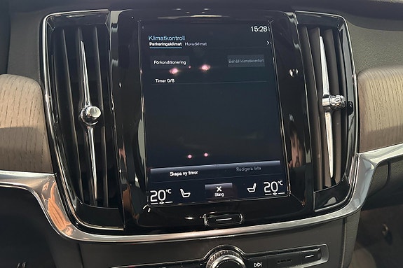 Volvo V90 Cross Country 22 of 27