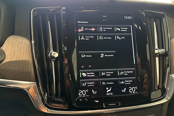 Volvo V90 Cross Country 24 of 27