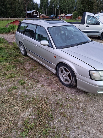 Subaru Legacy 8 of 10