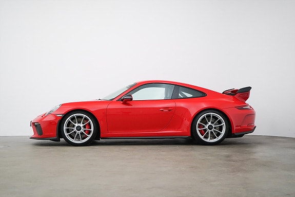 Porsche 911 3 of 5
