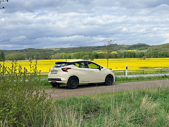 Nissan Micra 3 of 17