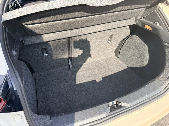 Nissan Micra 16 of 17