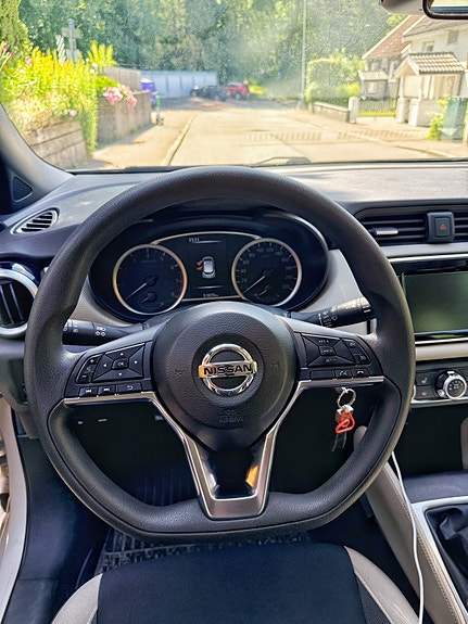 Nissan Micra 4 of 17