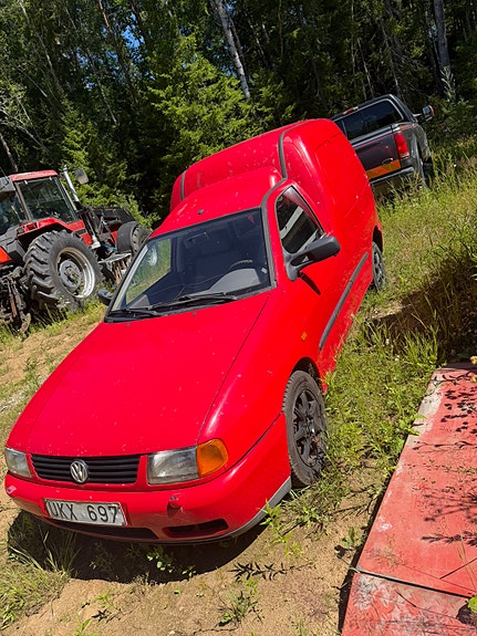 Volkswagen Caddy 2 of 8