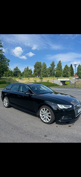Audi A4 4 of 5